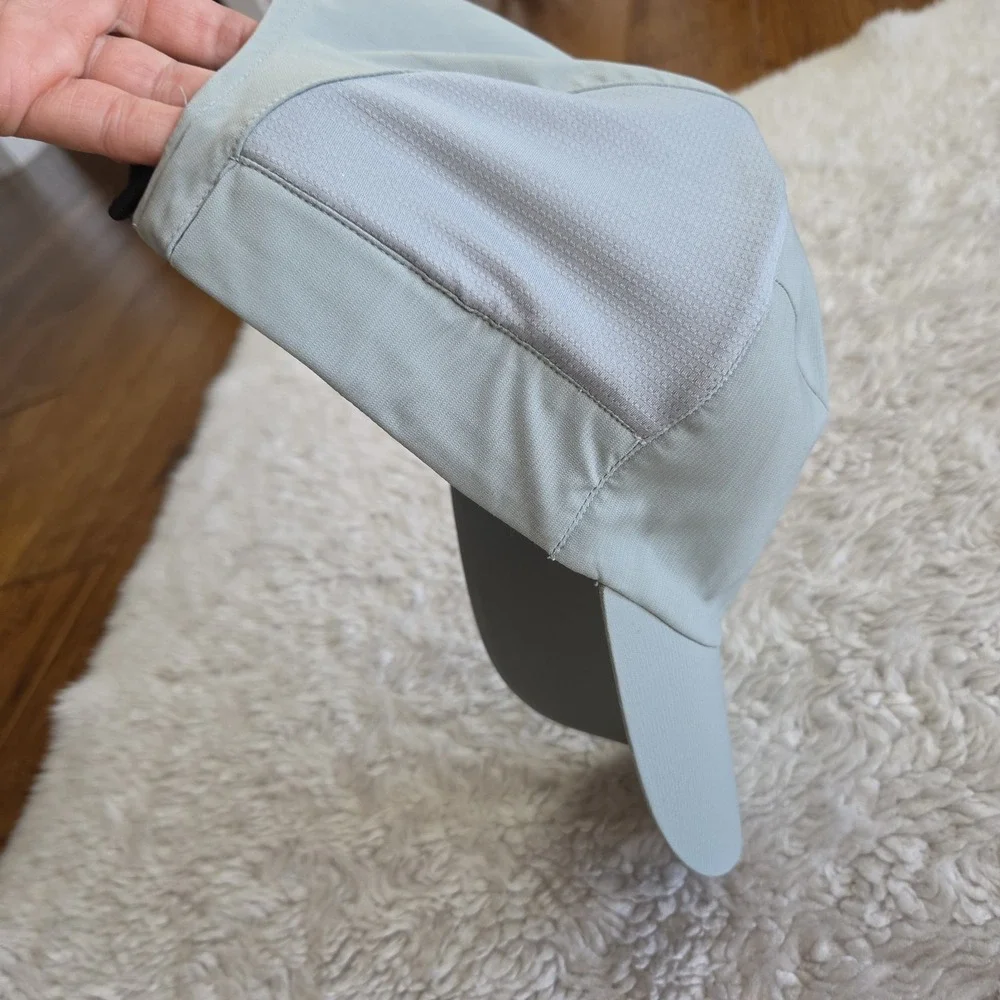 Arc'teryx Calvus Cap Women's L/XL Adjustable Hat Light Gray 